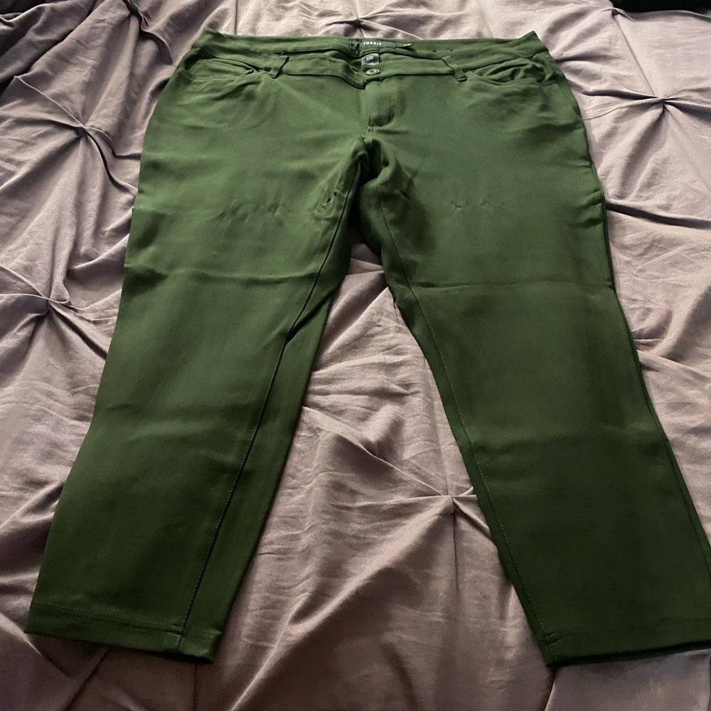Cropped dressy skinny pant
